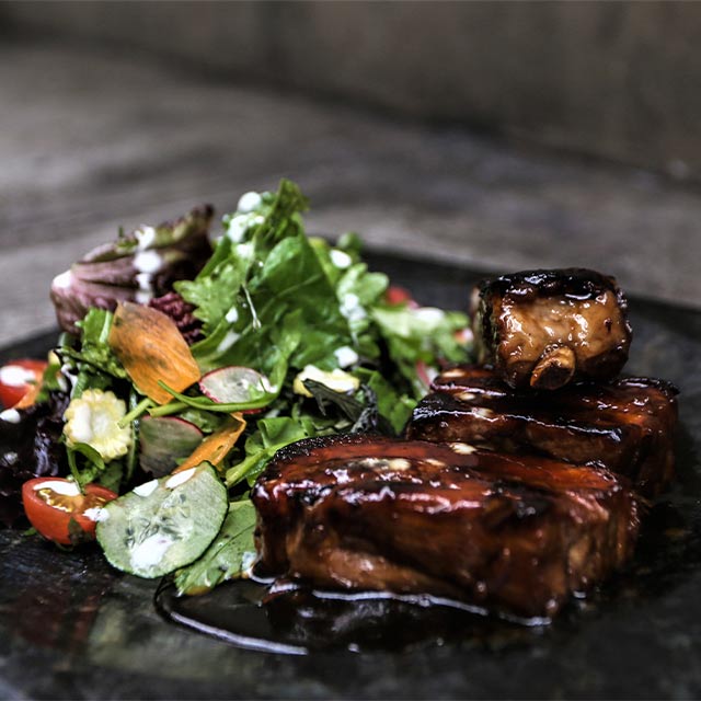 matria-4-640x640 Plato de comida de gourmet